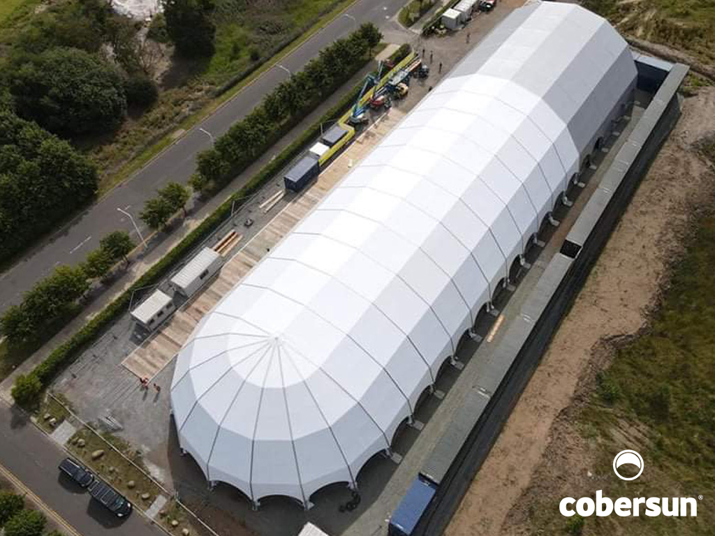 Tenda para eventos, recintos desportivos e cobertura de palcos formato Iglo - Cobersun